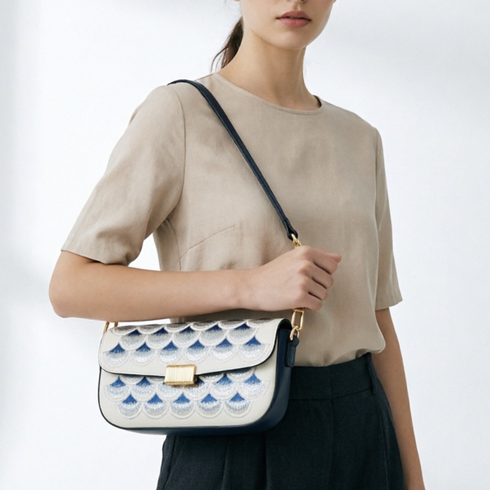 Luxury Bags England - YENI Lüks Kadın Deri Crossbody Çanta