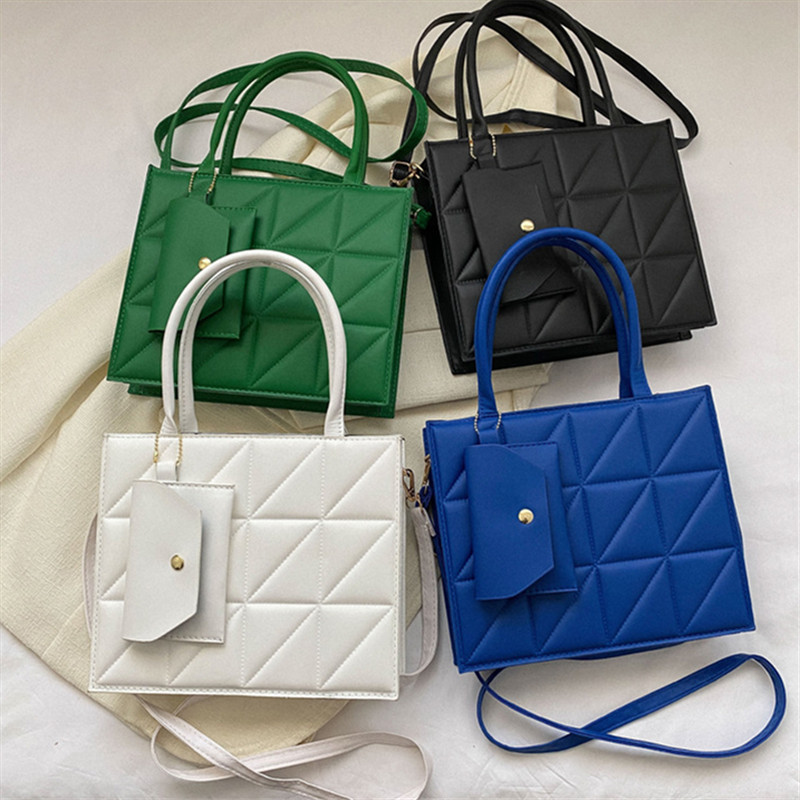 Şık Kapitone Tote Çanta, Çıkar - Structured Handbag Top Handle incelemesi ve fiyatı