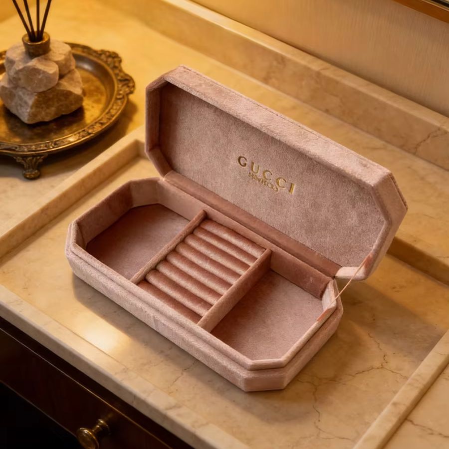 Gucci'nin açık pembe kadife se - Luxury Beach Bags Ysl incelemesi ve fiyatı