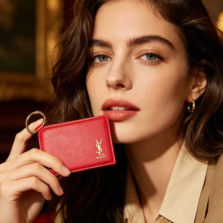 YSL Kırmızı Deri Kare Mini Cep - Luxury Beach Bags Ysl incelemesi ve fiyatı
